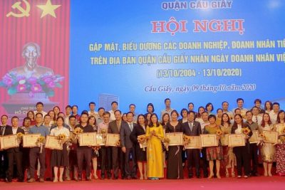 Quận Cầu Giấy – Hà Nội tổ chức gặp mặt, biểu dương doanh nghiệp, doanh nhân tiêu biểu
