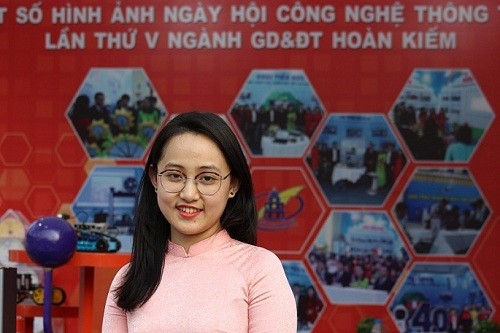 1354 Yyi Diyn Giao Vien Tham Gia Tyi Ngay Hyi Cntt Nganh Giao Dyc.