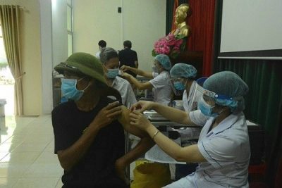 Hà Nội: Các quận, huyện tiếp tục đẩy nhanh bao phủ vaccine COVID-19
