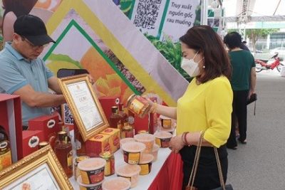 Khai mạc “Hội chợ nông sản thực phẩm an toàn thành phố Hà Nội năm 2022”