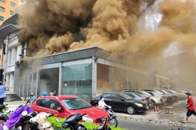 Hà Nội: Cháy lớn tại nhà hàng Buffet