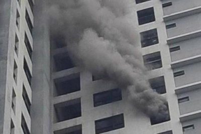 Hà Nội: Cháy căn hộ tầng 22 chung cư GoldMark City, người dân hoảng loạn tháo chạy